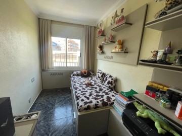 Apartment 3 Bedrooms in Mercat