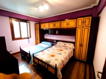 Apartment 2 Bedrooms in Ermua
