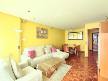 Apartment 3 Bedrooms in Barañain