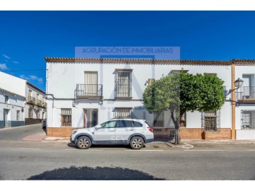 House 5 Bedrooms in Olivares