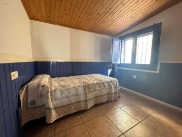 House 4 Bedrooms in Salobreña Centro