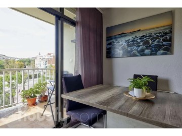 Apartment 4 Bedrooms in Centro