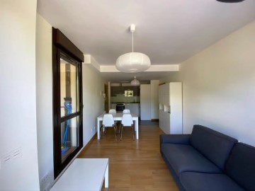 Apartment 2 Bedrooms in Ugao-Miraballes