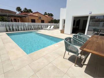 House 3 Bedrooms in els Poblets