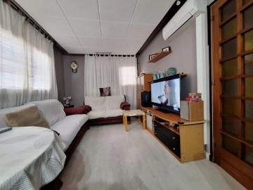 House 4 Bedrooms in La Concòrdia - Can Rull