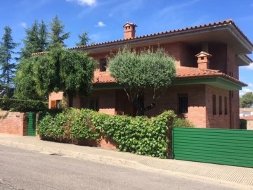 Casa o chalet 5 Habitaciones en Montilivi-Pericot