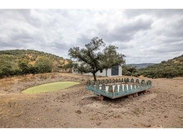 Quintas e casas rústicas em Cañaveral de León