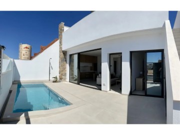 House 3 Bedrooms in Santiago de la Ribera