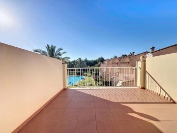 House 4 Bedrooms in La Torre