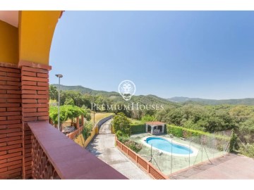 Country homes 6 Bedrooms in Can Massuet-El Far