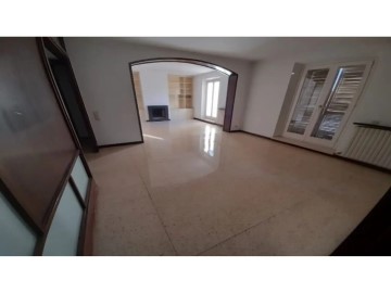 Apartamento 2 Quartos em Besalú