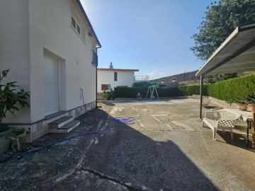 House 6 Bedrooms in Navarcles