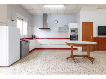 House 3 Bedrooms in Algemesí