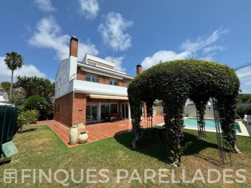 Casa o chalet 5 Habitaciones en Vallpineda-Santa Bárbara