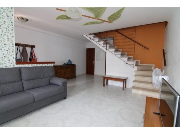 House 3 Bedrooms in L'Aldea