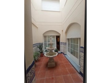 House 4 Bedrooms in Villanueva de la Serena