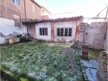 Casa o chalet 5 Habitaciones en La Bañeza