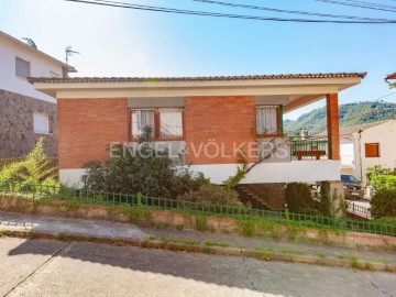 House 3 Bedrooms in Monistrol de Calders