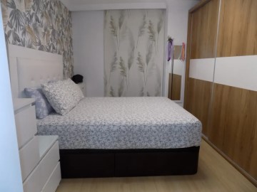 Apartment 3 Bedrooms in Parets del Vallès