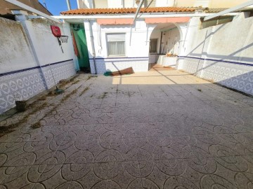 House 6 Bedrooms in Malpica de Tajo