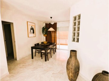 Apartment 4 Bedrooms in Centre Vila - La Geltrú