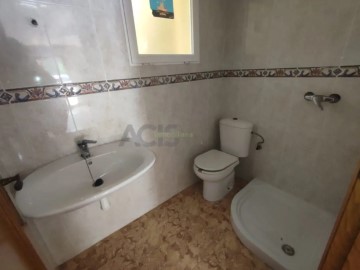 House 3 Bedrooms in Benimuslem