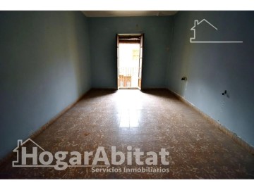 House 3 Bedrooms in Aldaia