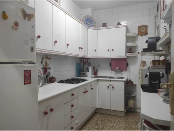 Apartment 3 Bedrooms in Baza