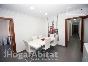 Piso 3 Habitaciones en Zona pueblo