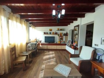 House 2 Bedrooms in Escatrón