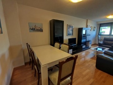 Apartment 3 Bedrooms in Mutilva