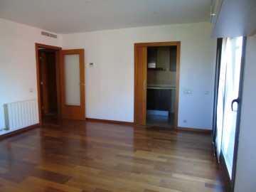 Apartment 3 Bedrooms in El Sucre-Universitat