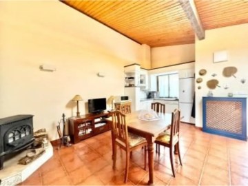 House 2 Bedrooms in Treviño