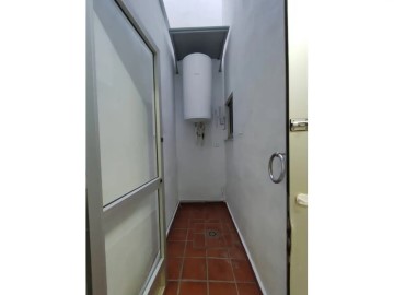 House 3 Bedrooms in Benifaió