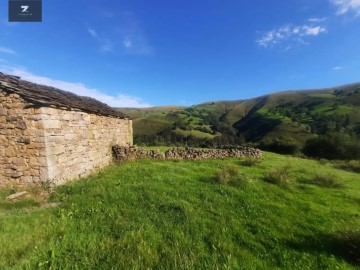 Casas rústicas en Pisueña