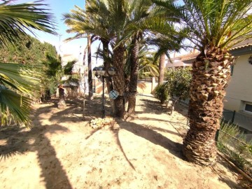 House 4 Bedrooms in Club de Campo