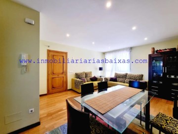 Apartment 3 Bedrooms in Artés