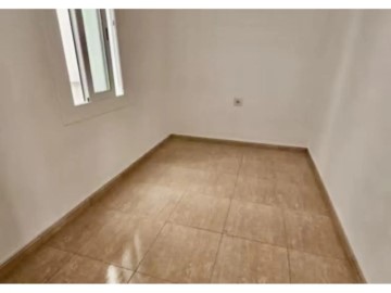 Piso 4 Habitaciones en La Creu de Barberà - Avinguda - Eixample