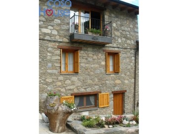 House 4 Bedrooms in La Seu d'Urgell