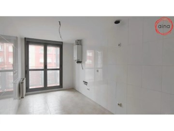 Apartment 2 Bedrooms in Rochapea