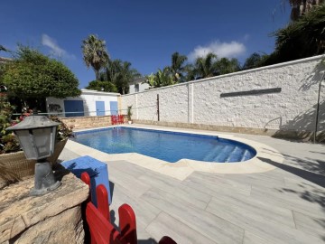 House 5 Bedrooms in La Frontera