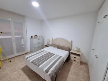 Apartment 4 Bedrooms in Mas Masó - Hospital