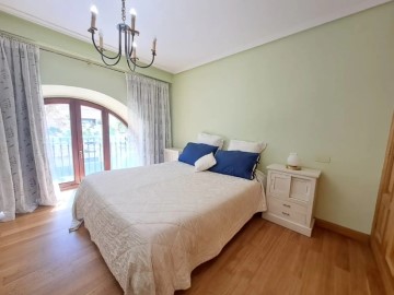 Apartamento 3 Quartos em Burgos Centro