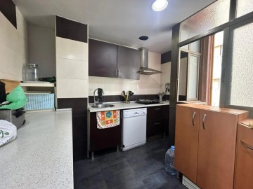 Apartamento 3 Quartos em Sant Adrià