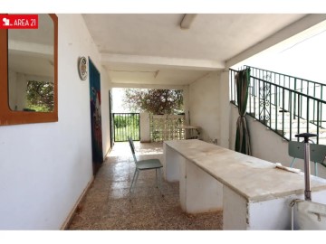 House 5 Bedrooms in Corbera