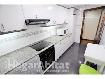 Apartamento 3 Quartos em Casas Verdes