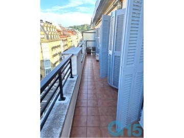 Apartment 3 Bedrooms in Centro-Miraconcha