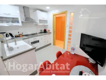 Apartment 4 Bedrooms in La Constitución - Canaleta