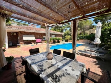 House 4 Bedrooms in Mas Trader-Corral D'En Tort-Corral D'En Cona