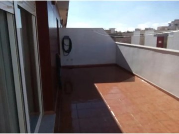 Penthouse 2 Quartos em Santa Coloma